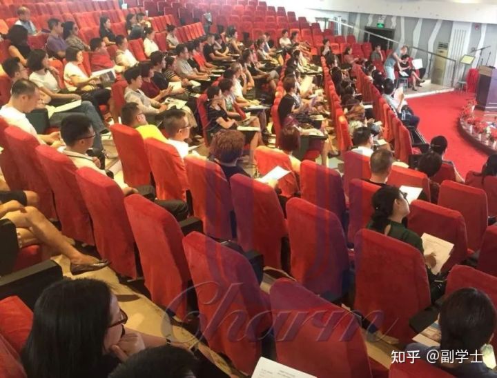 高考直加167分，她通過(guò)副學(xué)士成功逆襲了香港城市大學(xué)